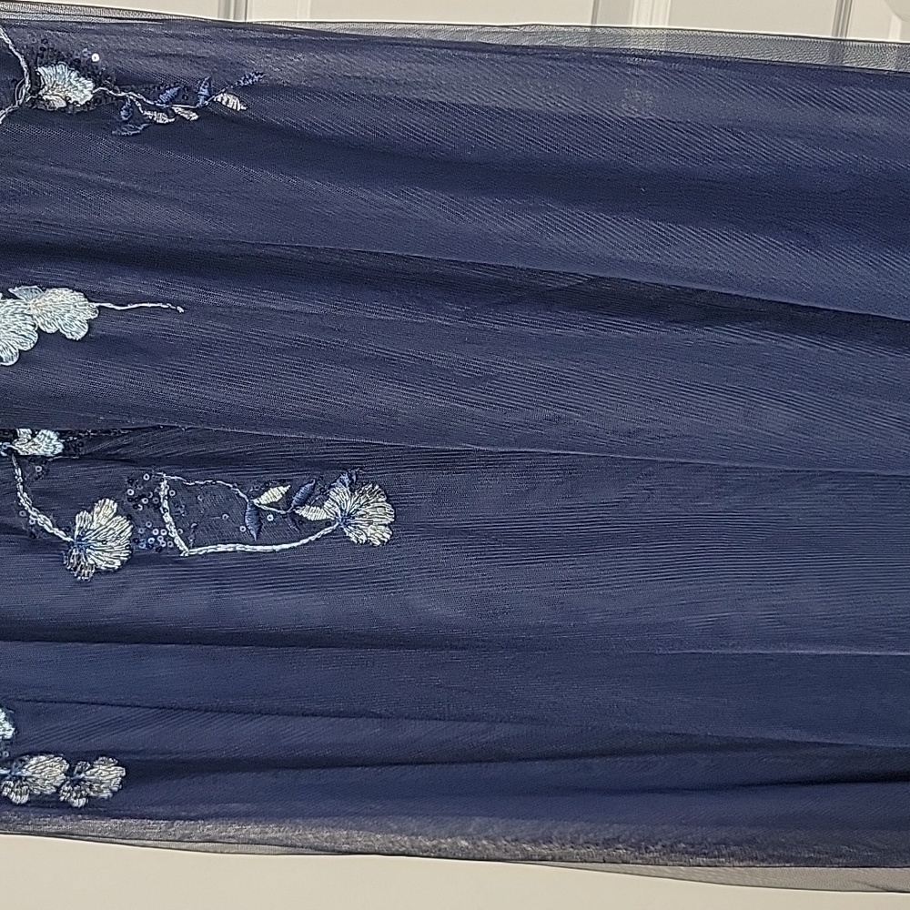 BETSY & ADAM NWT NAVY EMBROIDERED MESH A-LINE OVERLAY GOWN SIZE 12 - Picture 7 of 17